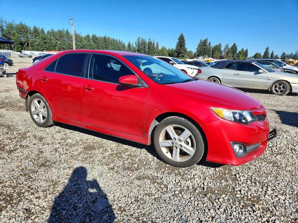 2013 TOYOTA CAMRY