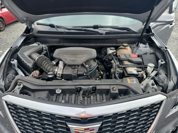2021 CADILLAC XT5 Premium Luxury — Engine bay