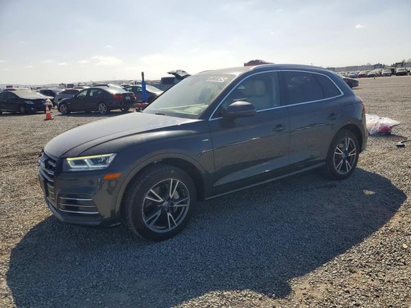 2020 AUDI Q5 E — Front 3/4