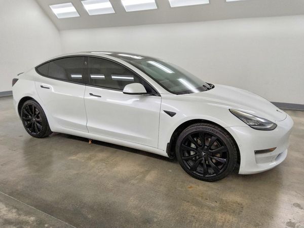 2018 TESLA MODEL 3 — Passenger 3/4