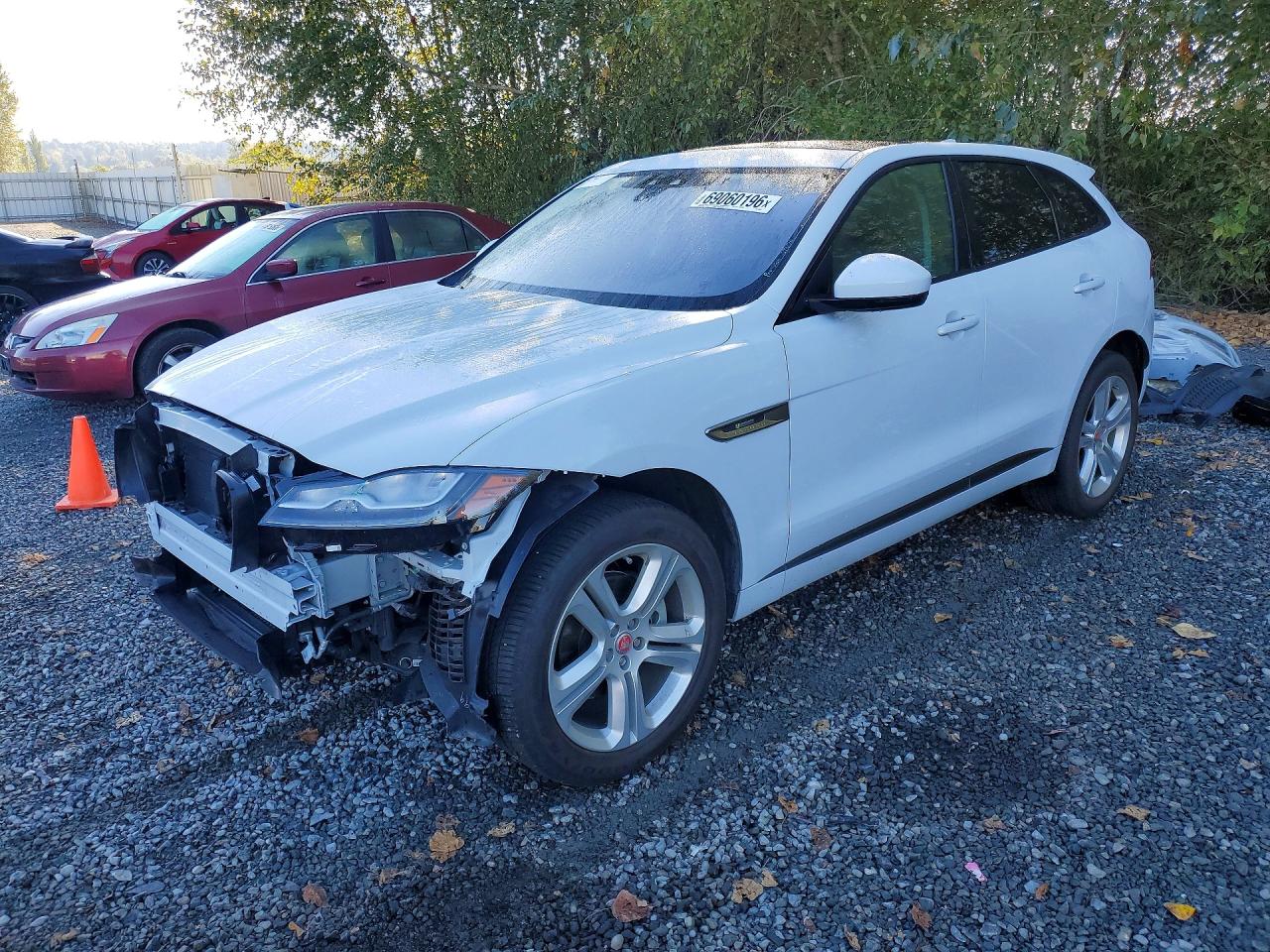2017 JAGUAR F-PACE — Front 3/4