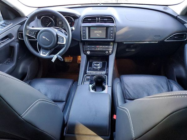 2017 JAGUAR F-PACE — CKPT