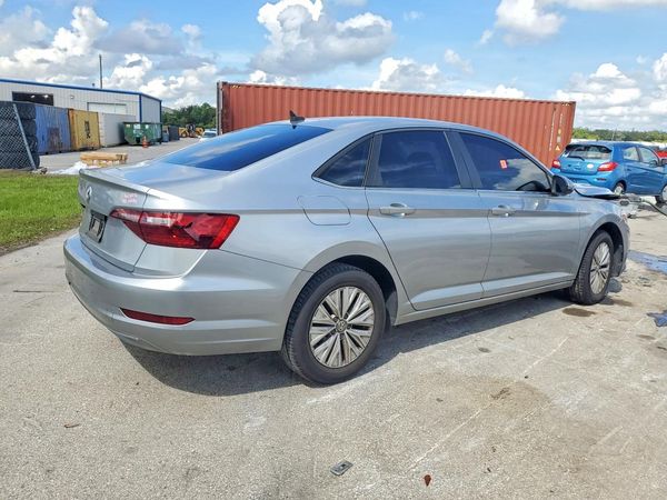 2020 VOLKSWAGEN JETTA S, SE, R-Line