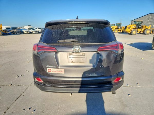 2018 TOYOTA RAV4 LE