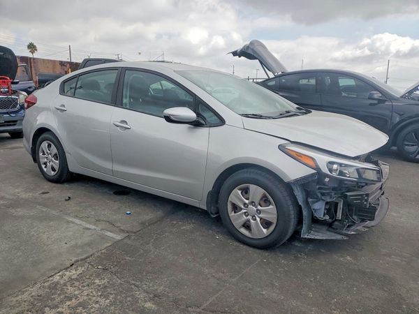 2017 KIA FORTE LX Base — Passenger 3/4