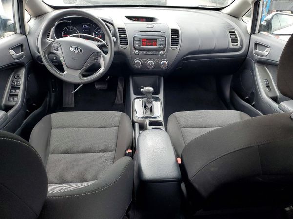 2017 KIA FORTE LX Base — CKPT