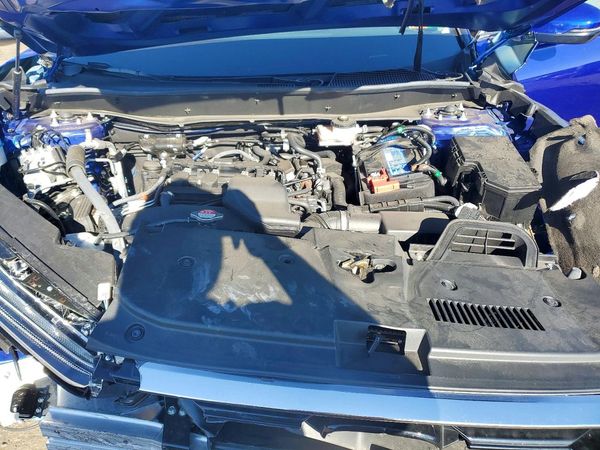 2025 HONDA CRV EX-L — Engine bay