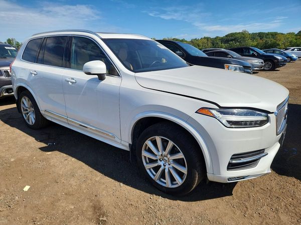 2019 VOLVO XC90 Inscription
