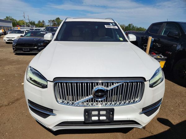 2019 VOLVO XC90 Inscription
