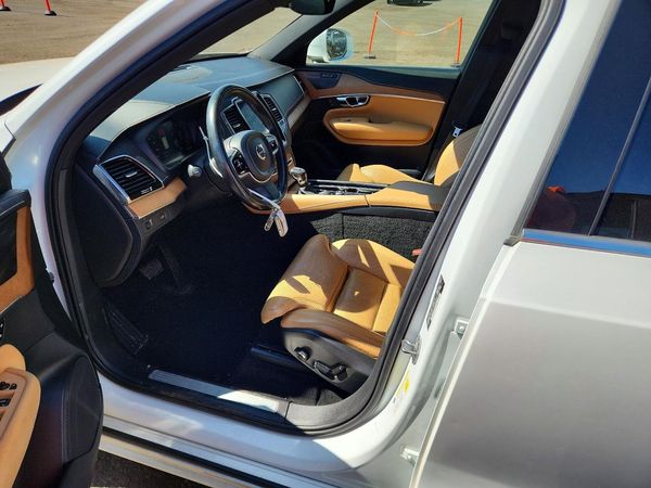 2019 VOLVO XC90 Inscription