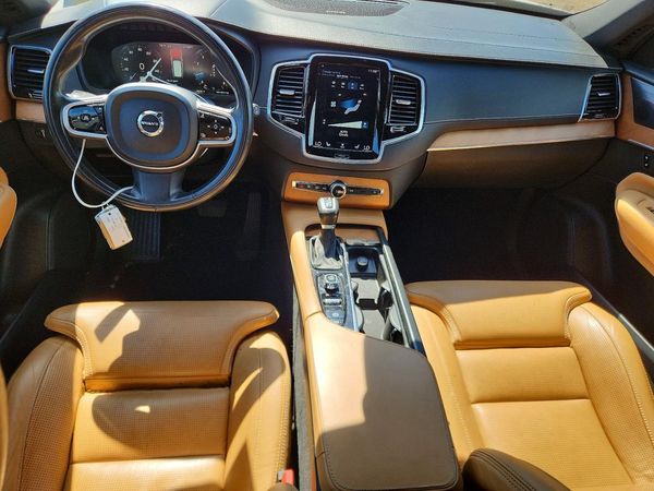 2019 VOLVO XC90 Inscription