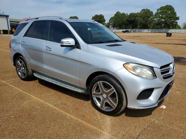 2016 MERCEDES-BENZ GLE GLE350 — Passenger 3/4