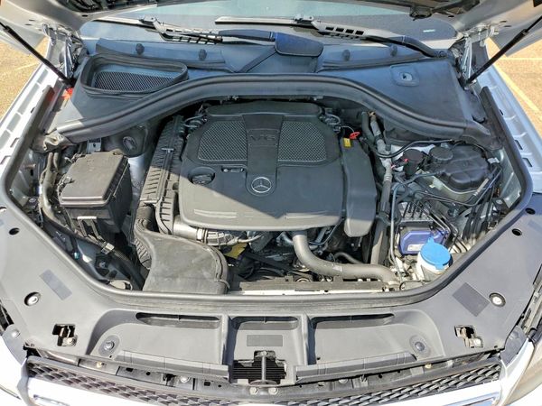 2016 MERCEDES-BENZ GLE GLE350 — Engine bay