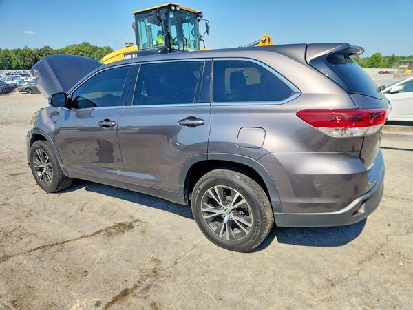 2019 TOYOTA HIGHLANDER LE/LE Plus