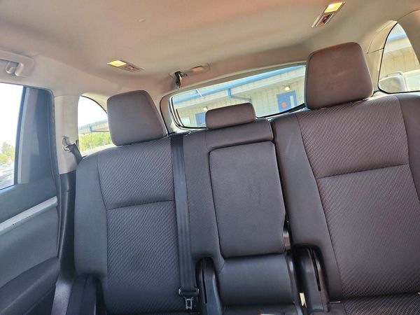 2019 TOYOTA HIGHLANDER LE/LE Plus