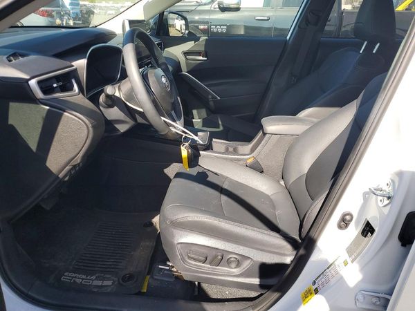 2026 TOYOTA COROLLA CROSS — DENT