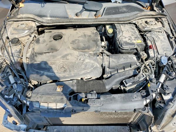 2016 MERCEDES-BENZ CLA CLA250 — Engine bay