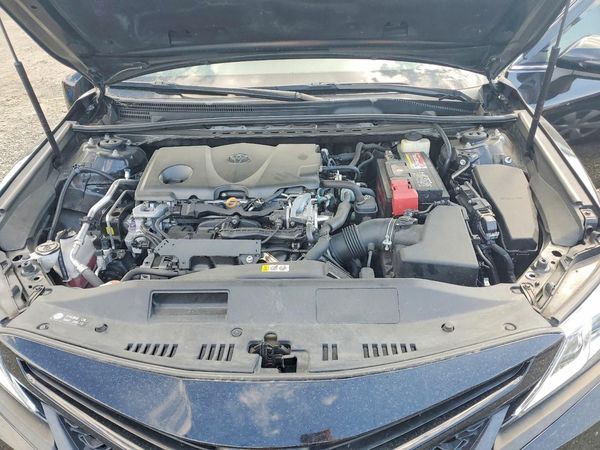 2018 TOYOTA CAMRY L/LE/SE/XLE — Engine bay