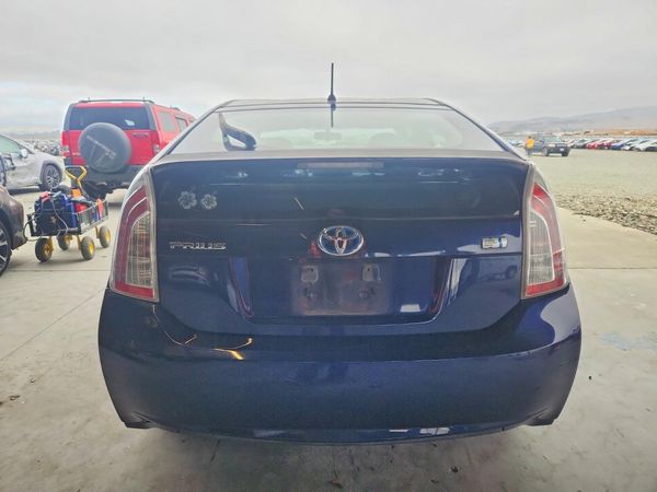 2014 TOYOTA PRIUS — DIRR