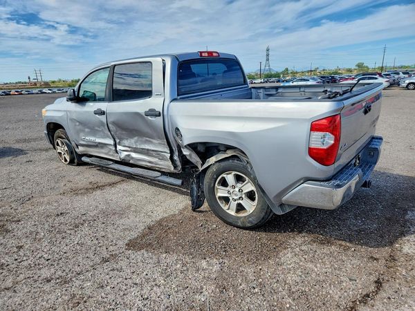 2016 TOYOTA TUNDRA SR5