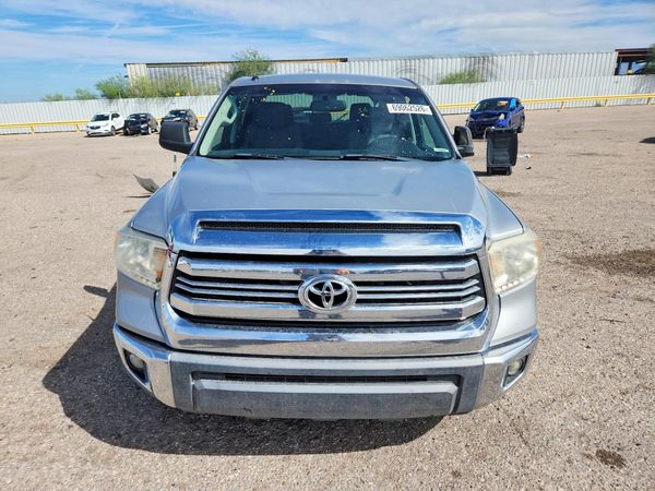 2016 TOYOTA TUNDRA SR5