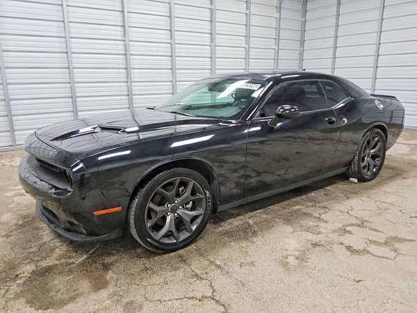 2015 DODGE CHALLENGER SXT Plus — Front 3/4