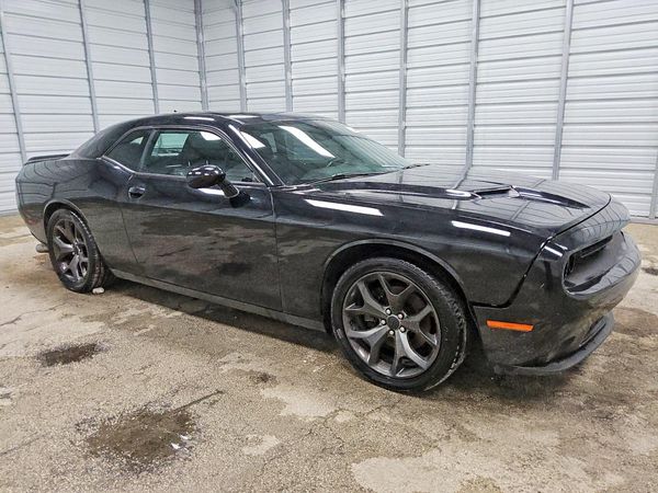2015 DODGE CHALLENGER SXT Plus — Passenger 3/4