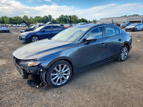 2019 MAZDA 3 — Front 3/4