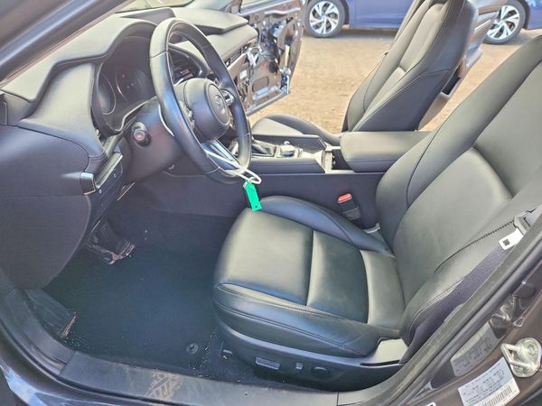 2019 MAZDA 3 — DENT