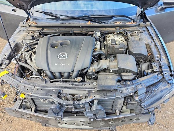 2019 MAZDA 3 — Engine bay