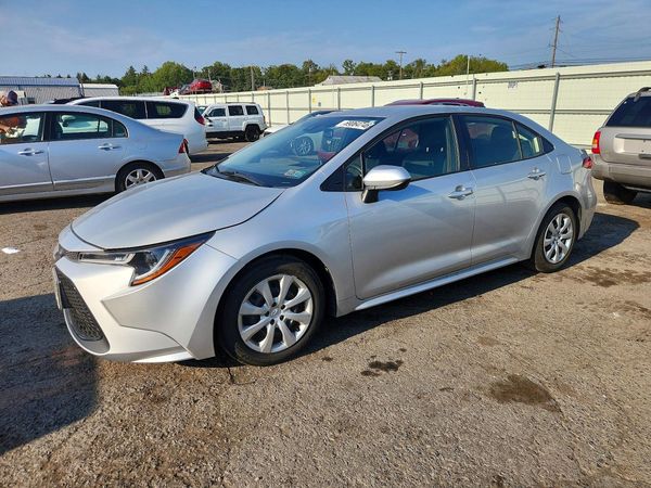 2021 TOYOTA COROLLA — Front 3/4
