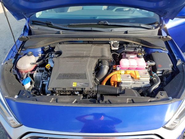 2020 HYUNDAI IONIQ Blue — Engine bay