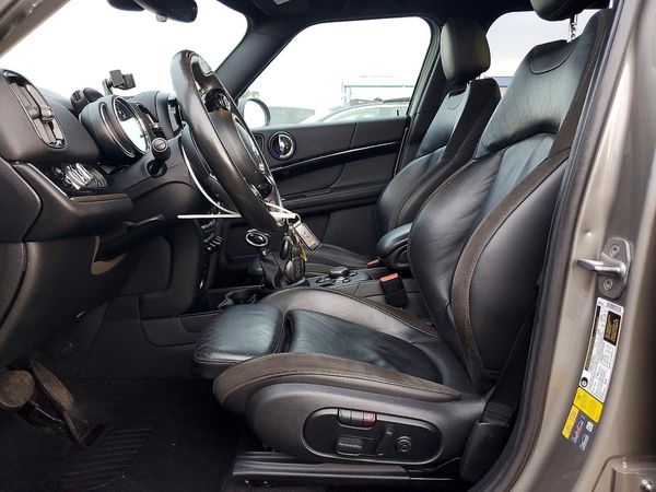 2019 MINI COOPER — DENT