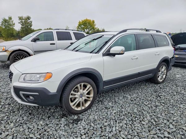 2016 VOLVO XC70