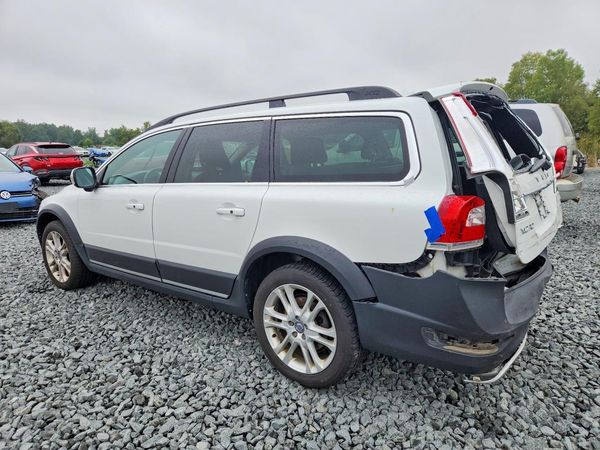 2016 VOLVO XC70 SV35 Platinum