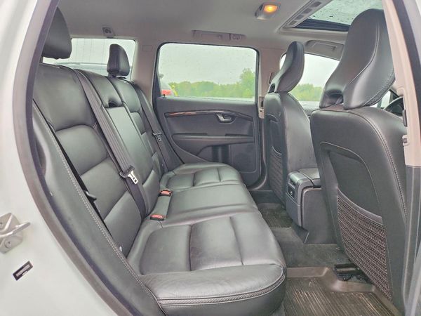 2016 VOLVO XC70 SV35 Platinum