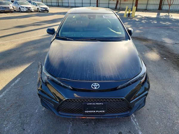 2021 TOYOTA COROLLA XSE