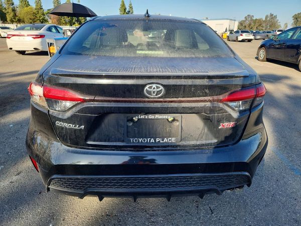 2021 TOYOTA COROLLA XSE