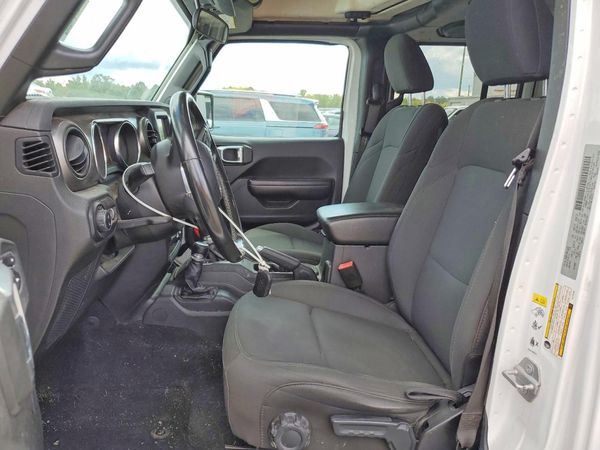 2020 JEEP GLADIATOR — DENT