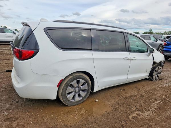 2018 CHRYSLER PACIFICA Touring Plus — PSRA