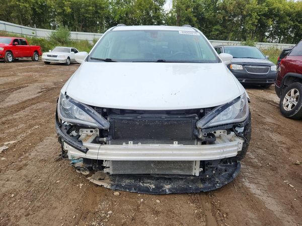 2018 CHRYSLER PACIFICA Touring Plus — DIRF