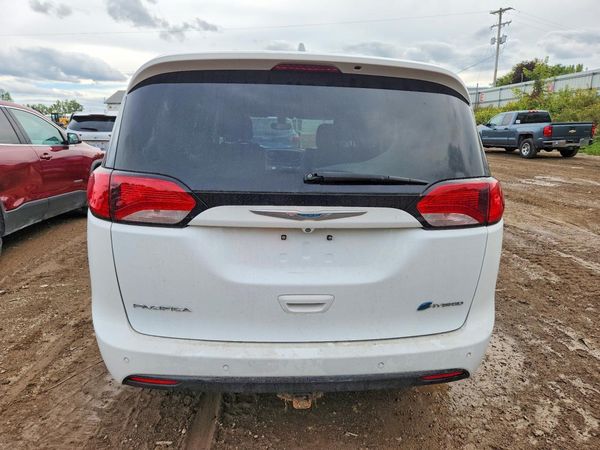 2018 CHRYSLER PACIFICA Touring Plus — DIRR