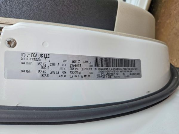 2018 CHRYSLER PACIFICA Touring Plus — VINS