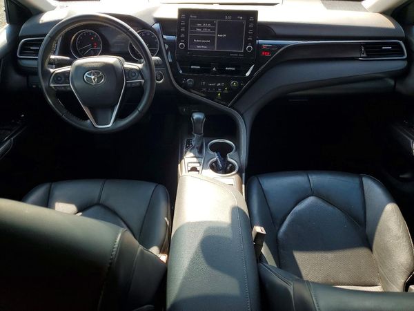 2022 TOYOTA CAMRY XLE