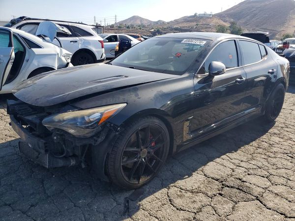 2018 KIA STINGER — Front 3/4