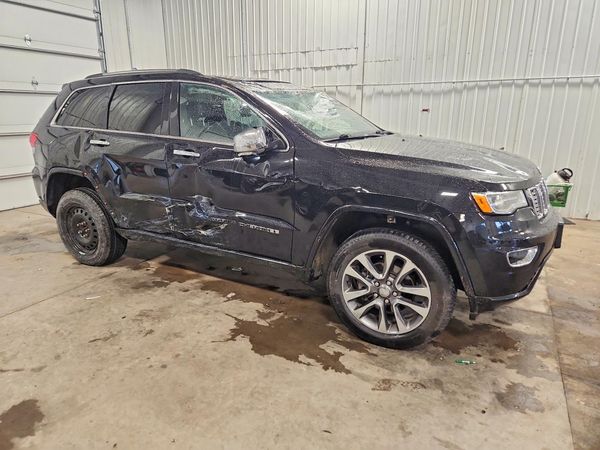 2017 JEEP GRAND CHEROKEE — Passenger 3/4