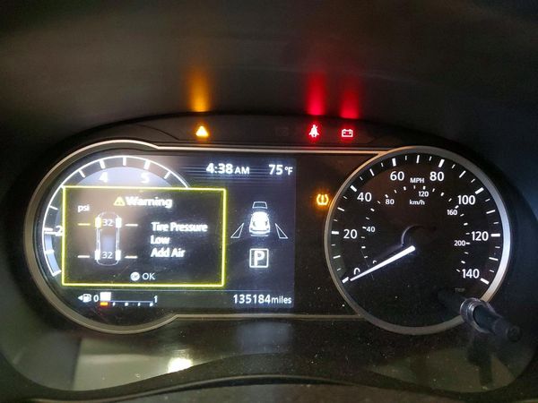2019 NISSAN KICKS