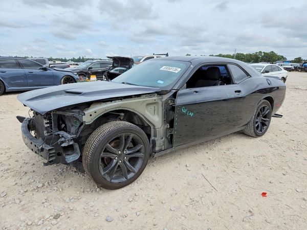 2016 DODGE CHALLENGER — DSFA — Front 3/4