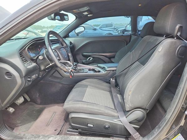 2016 DODGE CHALLENGER SXT — DENT