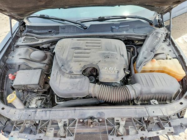 2016 DODGE CHALLENGER SXT — Engine bay